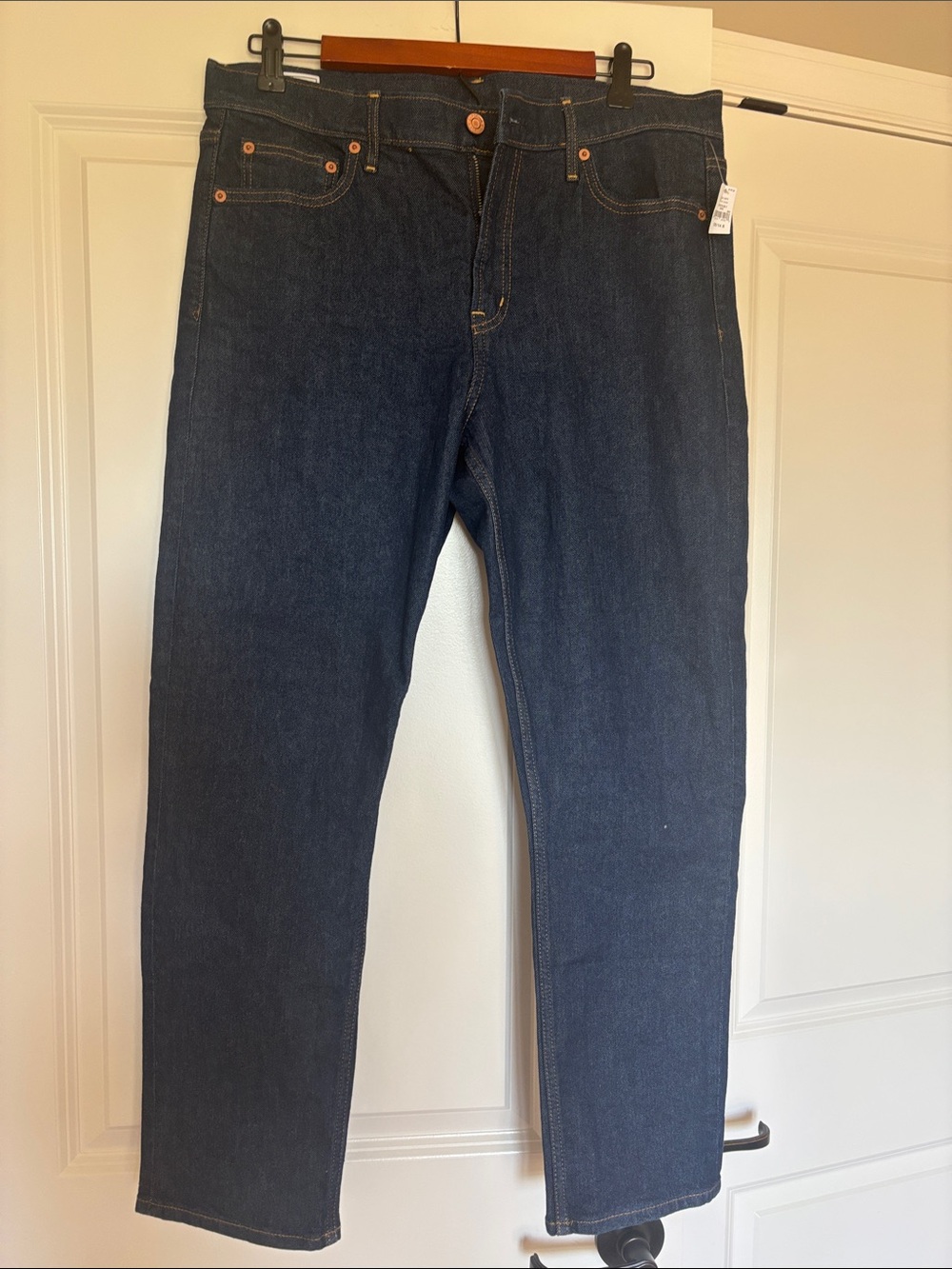GAP Women’s Vintage Slim Mid Rise Dark Wash Jeans - never worn